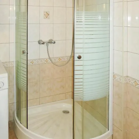 度假居 Sport By Interhome 巴拉顿凯赖斯图尔